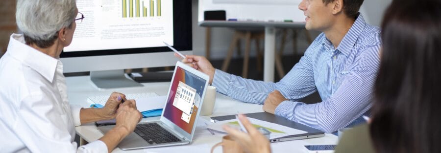Como utilizar dashboards, feedbacks e métricas para uma gestão de equipas eficaz